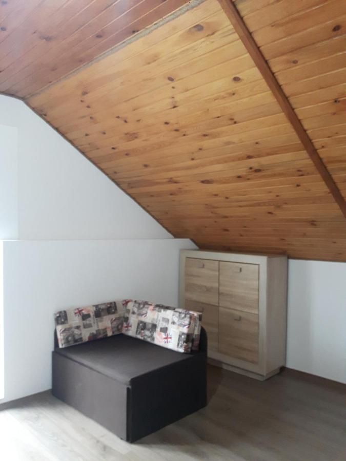 Apartmán Киевская 43 Chorol Exteriér fotografie